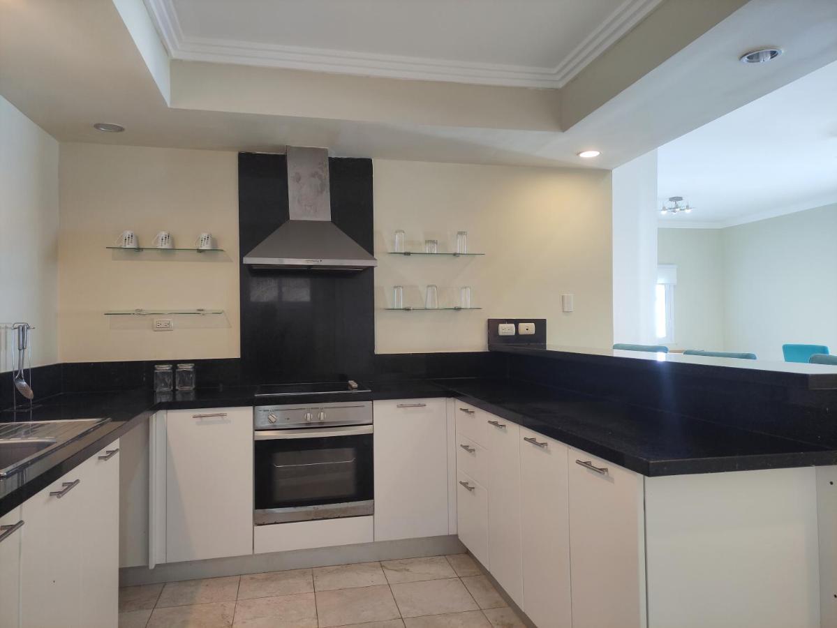 Chic Beachfront Apartment - Private Beach Access 蓬塔卡纳 外观 照片