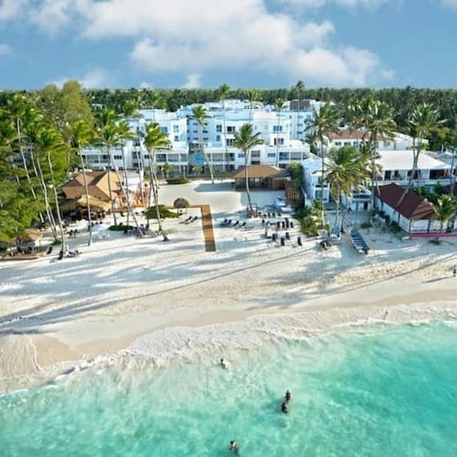 Chic Beachfront Apartment - Private Beach Access 蓬塔卡纳 外观 照片