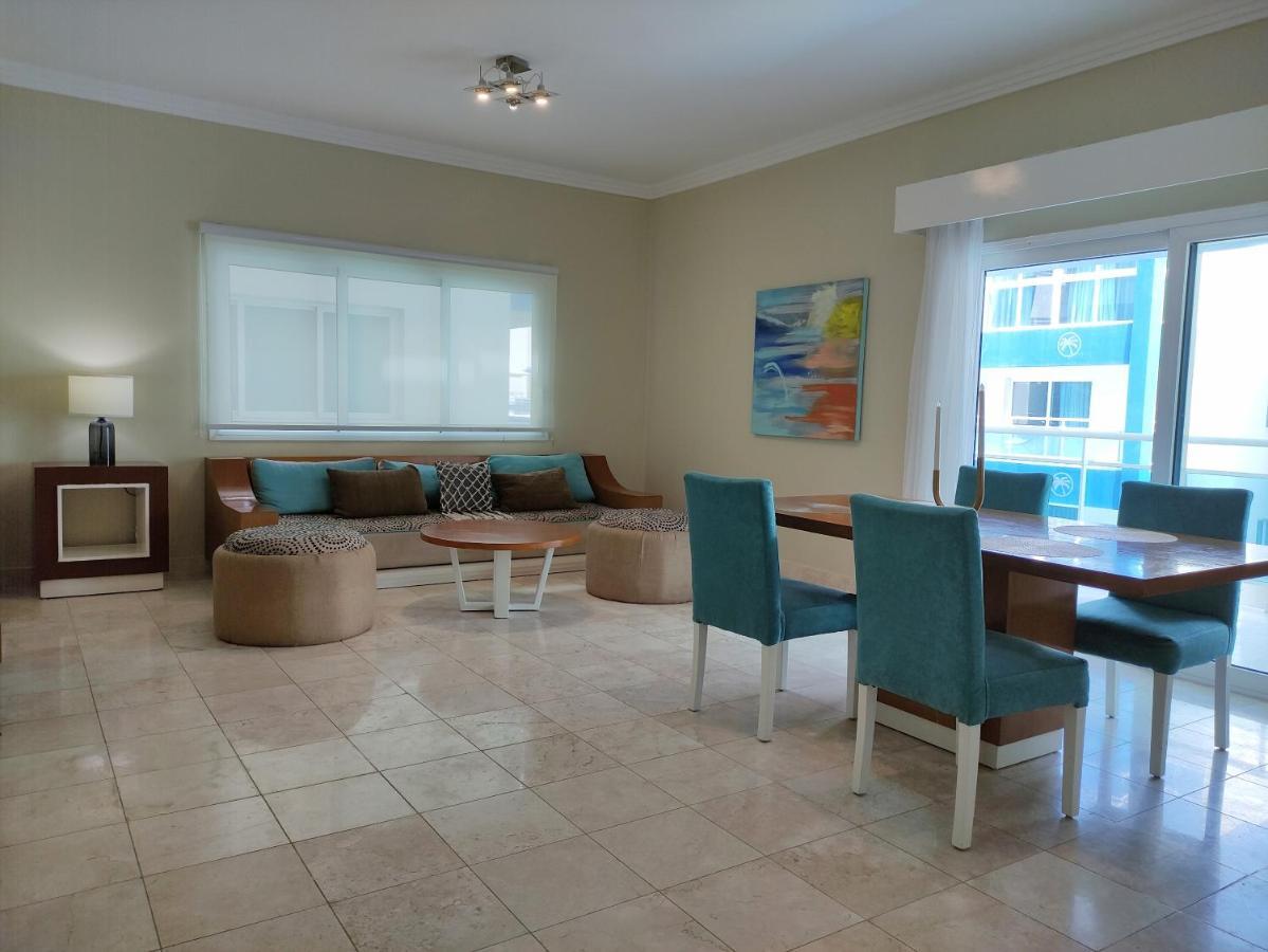 Chic Beachfront Apartment - Private Beach Access 蓬塔卡纳 外观 照片