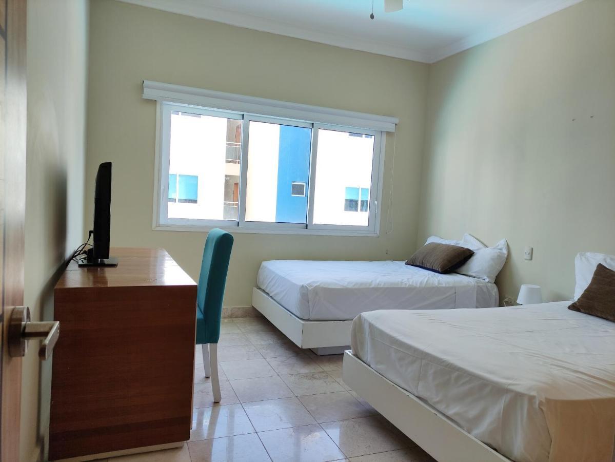 Chic Beachfront Apartment - Private Beach Access 蓬塔卡纳 外观 照片